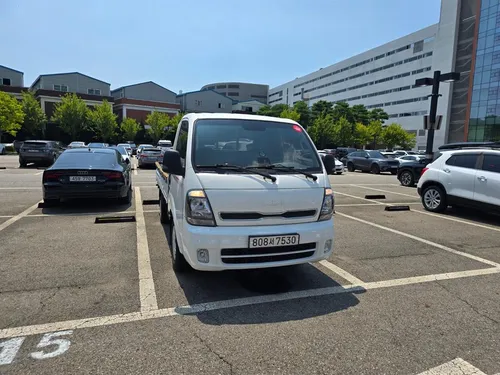 Kia The New Bongo III Extended Long Body Standard Cab GLS