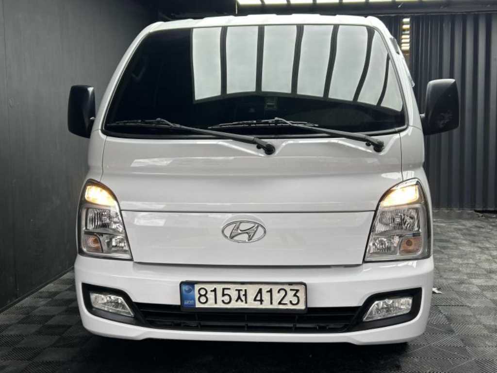 Hyundai Porter II Extended Long Body Double Cab Smart